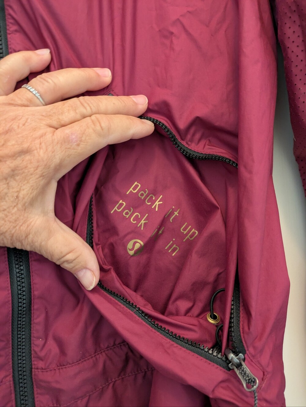 Lululemon Miss Misty Wine Rain/Windbreaker Jacket w/ Roll Up Hood- 6 - Picture 5 of 6